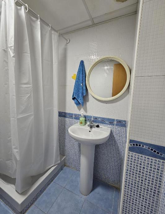 Habitacion En Piso Compartido Cerca De Playa Lägenhet Xilxes  Exteriör bild